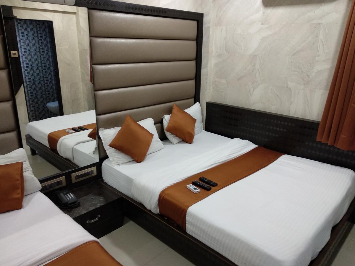 Hotel Karishma Mumbai Exterior foto